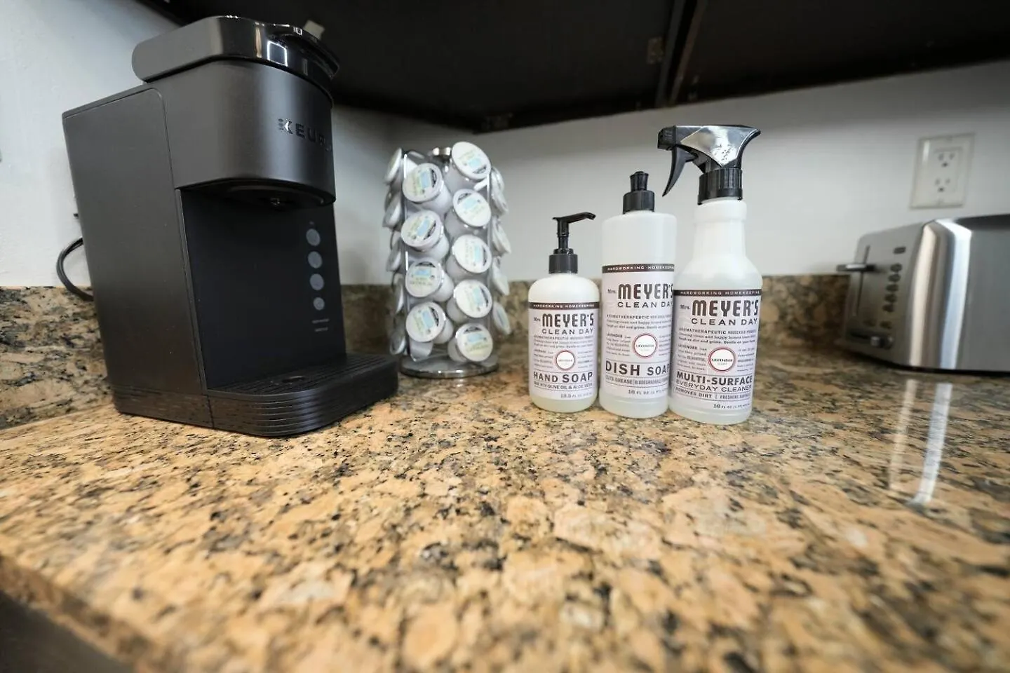 Traveling Nurses And Professionals Parking Included Pet Friendly Downtown Apartment Nashville